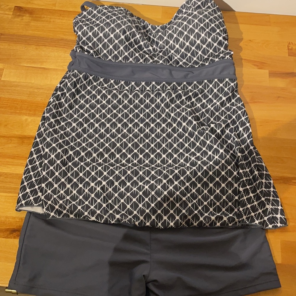 Swimsuit top and bottom